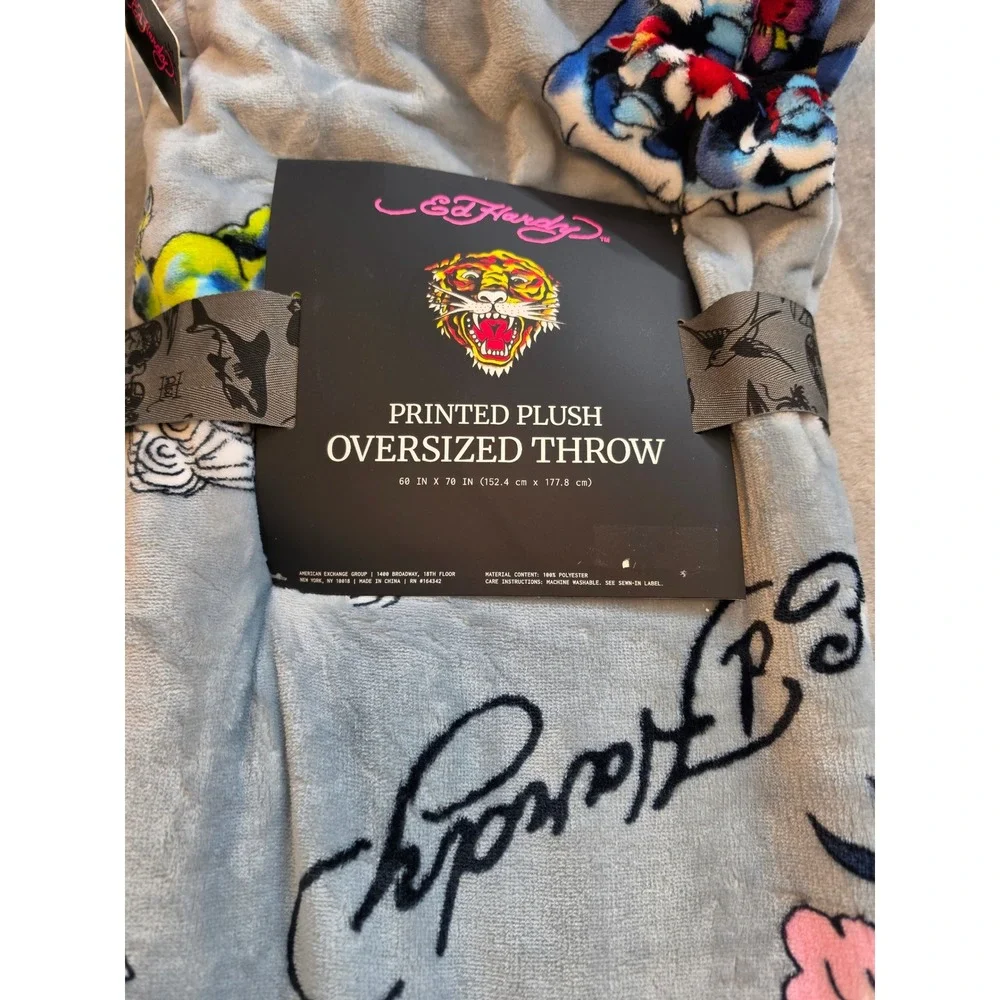 Ed Hardy Printed Plush Oversized Throw Blanket Grey Tattoo Art Tiger 60x70 NEW